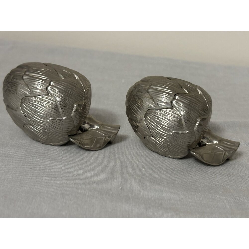 GODINGER SILVER ART CO ARTICHOKE SALT & PEPPER SHAKER SET
